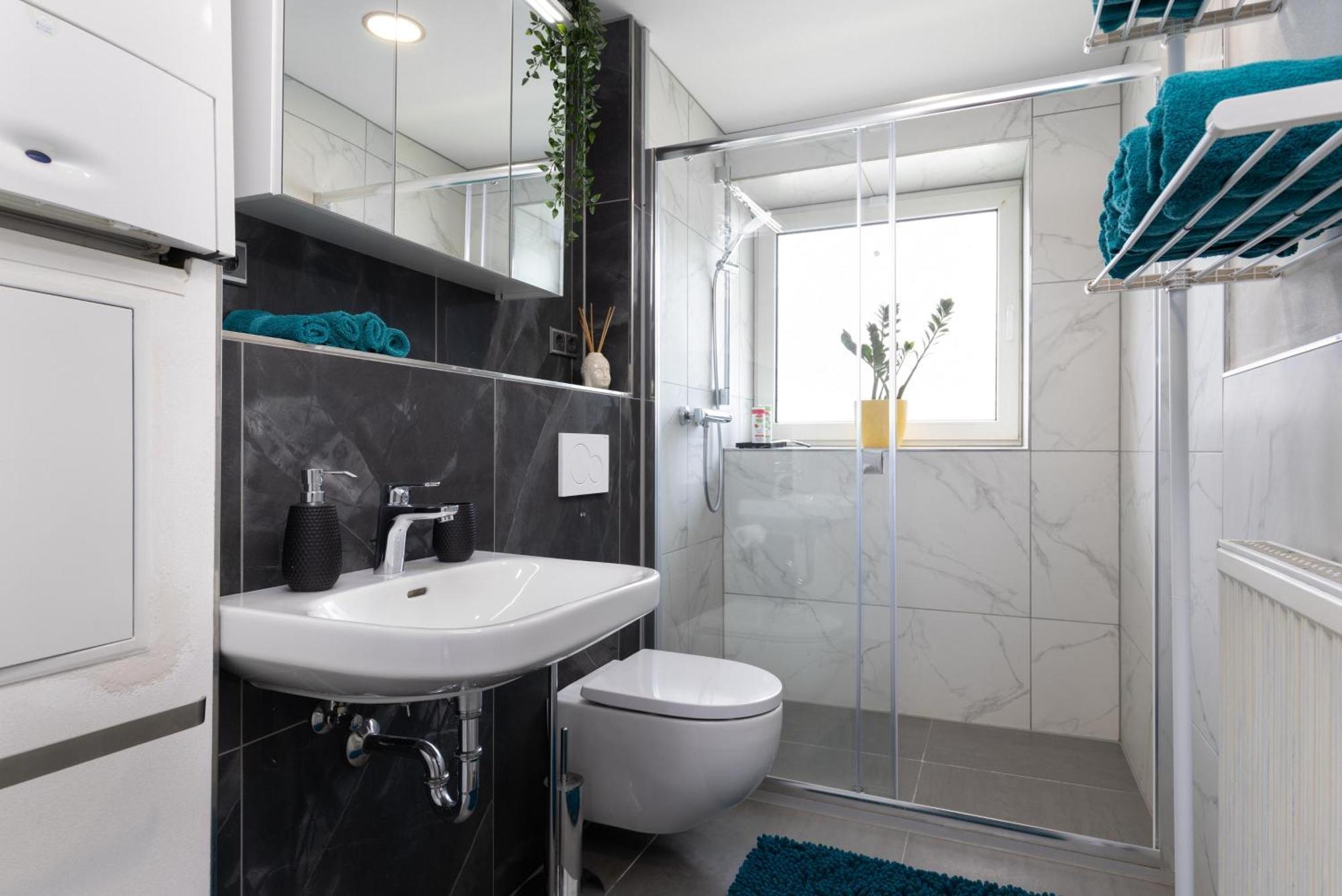 Schoenes, Modernes Apartment Mit Zwei Schlafzimmern - Zentral Mit Balkon Fuer 6 Personen Монтабаур Екстериор снимка